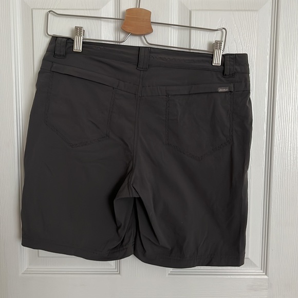Horizon Bermuda Shorts | Eddie Bauer | Size 4 - Picture 3 of 4